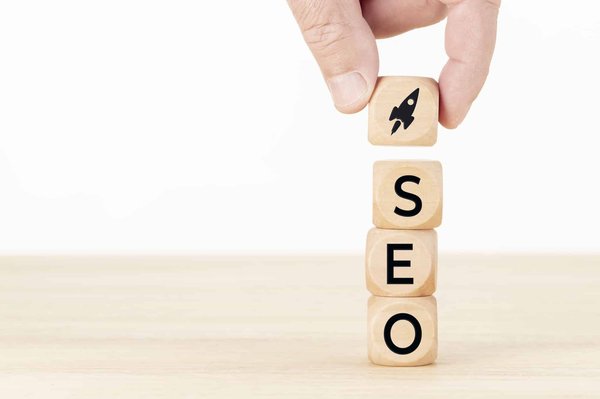 Comment intégrer efficacement le marketing digital et le SEO pour augmenter la visibilité en ligne ?