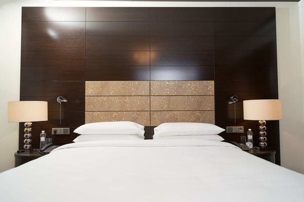 A quel montant s'élève le prix d'une lampe de chevet?