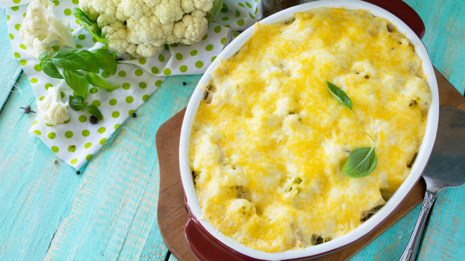 Le gratin de chou-fleur et pommes de terre : la recette parfaite pour un repas gourmand et équilibré